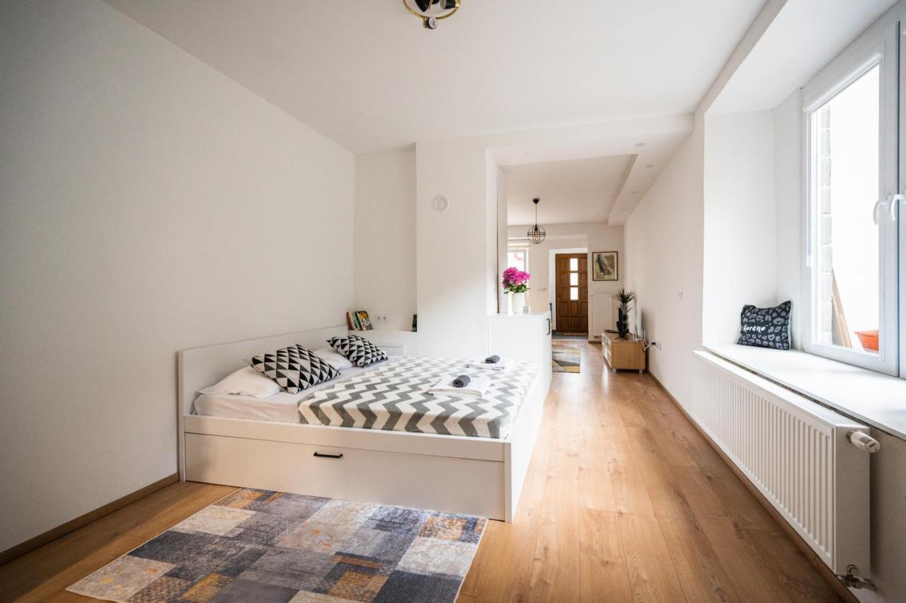 Modern Studio Apartment In The Old Town Σαράγεβο Εξωτερικό φωτογραφία